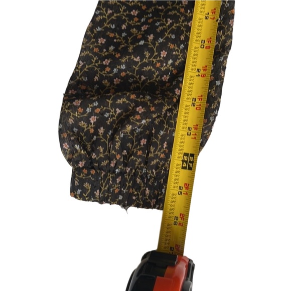 Forever 21 Floral Dress - Picture 9 of 9